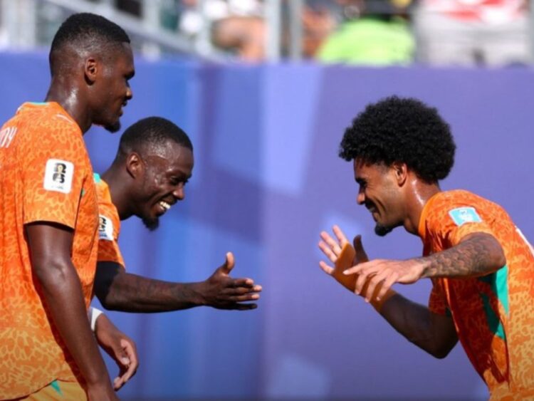Nicolás Pepe celebra uno de sus dos goles durante el triunfo de Costa de Marfil por 2-0 ante Curazao en el Philadelphia Stadium, resultado que aseguró el pase de los africanos a la siguiente ronda del Mundial 2026.