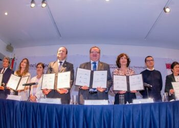 Crean clúster de inteligencia artificial y super cómputo.