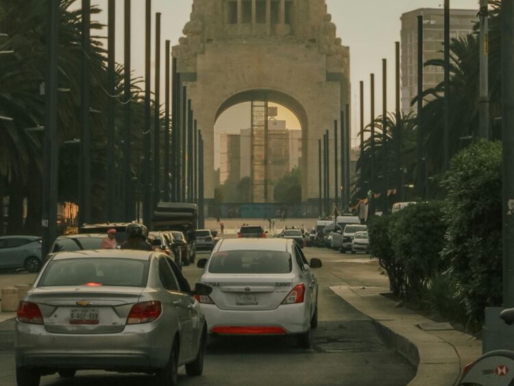 Hoy No Circula sábado 6 de junio 2026