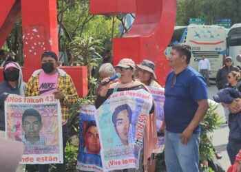 La CNTE y padres de los 43 normalistas marchan hoy