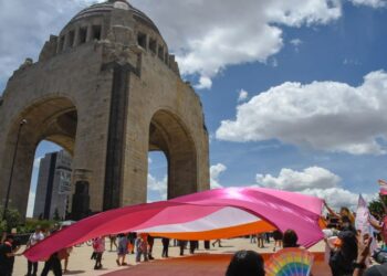 Marcha Lencha 2026. AMEXI Foto X Comisión de Derechos Humanos de la CDMX
