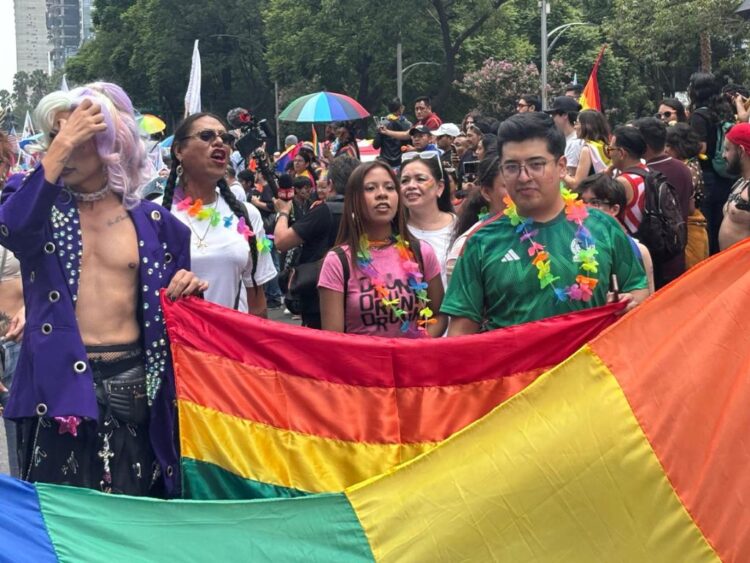 Marcha del Orgullo. Kenía Cuevas. AMEXI Foto Victor Godínez