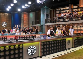 La gala de eliminación de MasterChef México 2026 dejó fuera a Pablo y marcó el ingreso de Nora e Ismael, quienes llegan a una competencia cada vez más exigente. | AMEXI/FOTO: Cortesía