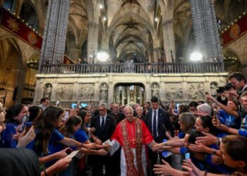 El Papa León XIV visita la Catedral de Barcelona