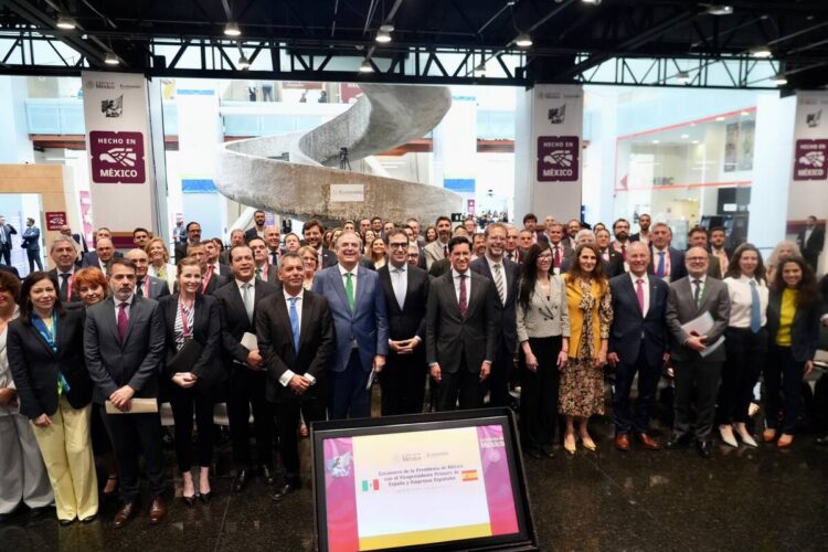 Sheinbaum se reúne con empresarios y funcionarios españoles vía Zoom