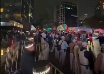 Serenatas antes de partidos, una tradición para desvelar al rival. | AMEXI/FOTO: RRSS