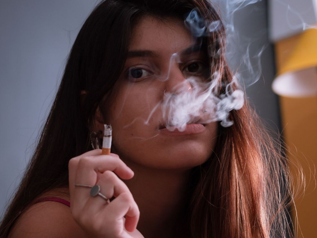 Tabaquismo tradicional no aumenta, pero sí los vapeadores