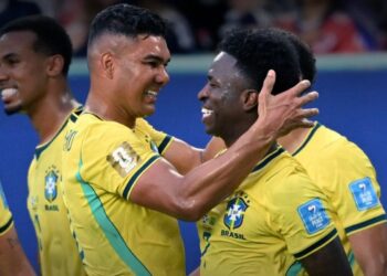 Brasil golea con doblete de Vinicius y regreso de Neymar
