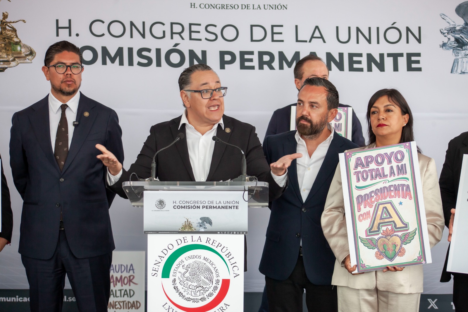 Morena respalda denuncias de Sheinbaum sobre redes internacionales