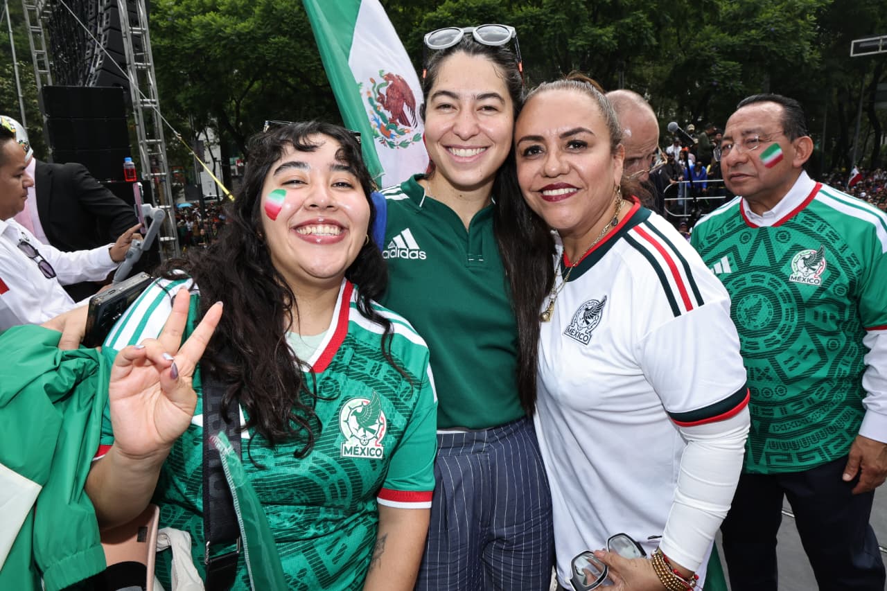 La Ola Má Grande del Mundo reunió a una enorme variedad de participantes: