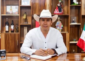 El alcalde de Miahuatlán de Porfirio Díaz, Oaxaca, César Figueroa resultó herido debido a un atentado por sujetos desconocidos.