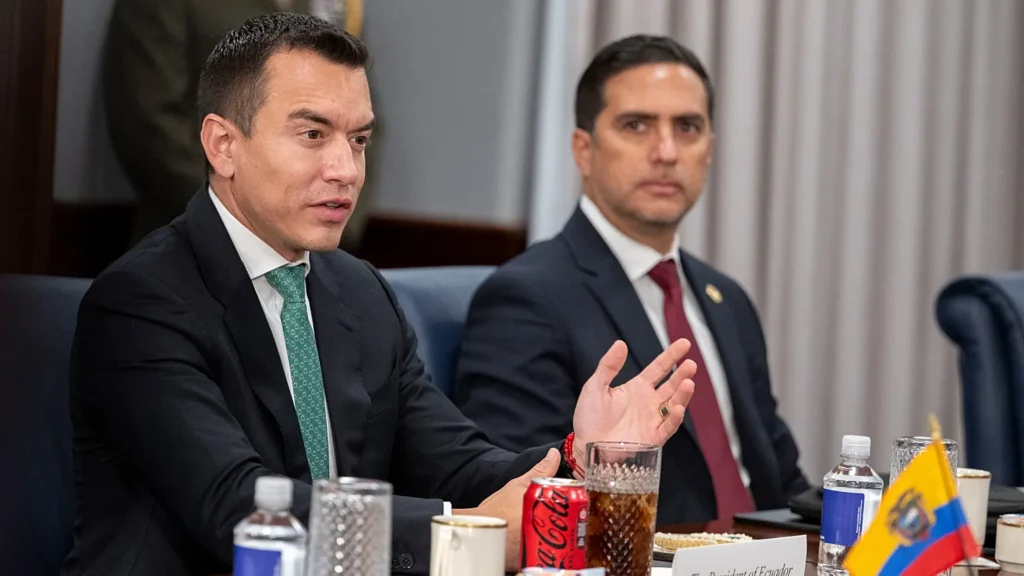 El decreto establece restricciones temporales a la movilidad en áreas específicas