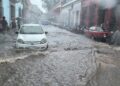 Fuerte tormenta provoca inundaciones y caída de árboles en Oaxaca capital