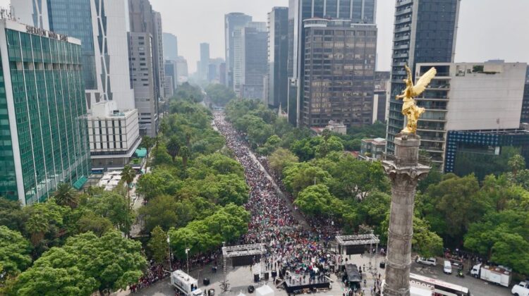 La Ciudad de México (CDMX) hace historia con La Ola más Grande del Mundo a cinco días del Mundial 2026, con bailes y gran entusiasmo