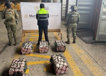 Detienen a 5 ecuatorianos con droga en Lázaro Cárdenas
