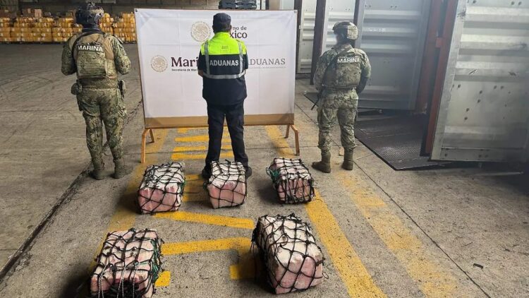 Detienen a 5 ecuatorianos con droga en Lázaro Cárdenas