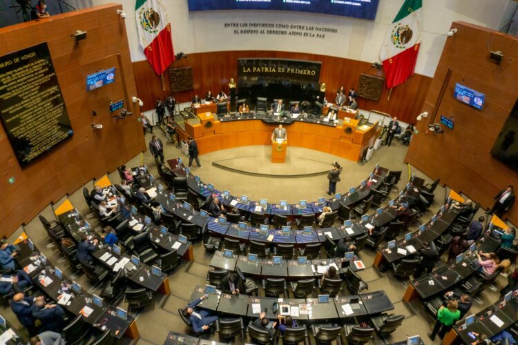 Once legisladores dejan el Congreso para buscar gubernaturas rumo a 2027