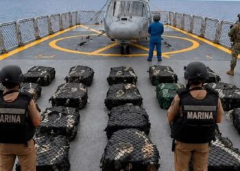 Semar decomisa 829 kg de cocaína frente a costas de Guerrero