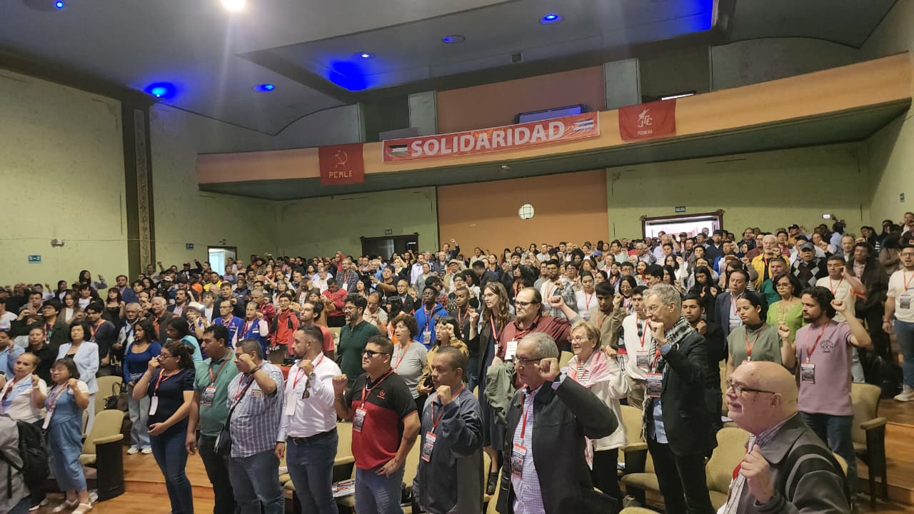 Participantes en el 30 Seminario Internacional “Problemas de la Revolución de América Latina”, que se realiza en Quito, Ecuador. AMEXI/FOTO/ Florentino López, reportero
