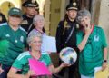 Activistas amonestan con tarjetas rojas al gobierno de Yucatán