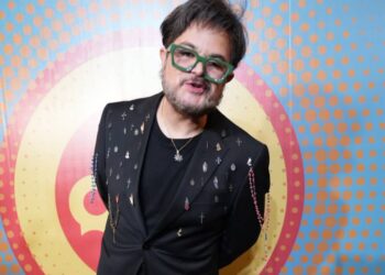 Alex Syntek: "El arte que trasciende nace del corazón, no de las fórmulas"