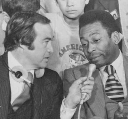 Ángel Fernández entrevistando a Pelé