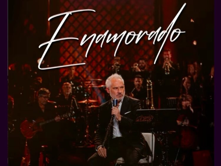 Arath de la Torre sorprende al público con una nueva faceta artística. | AMEXI/FOTO: IG @arathdelatorre