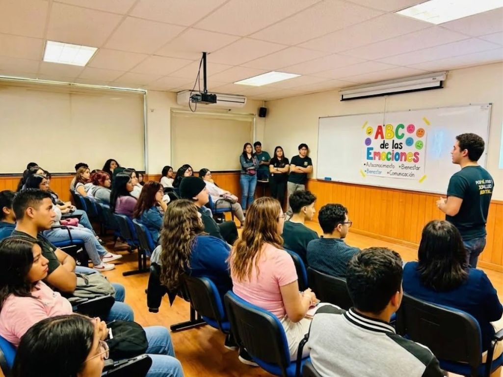 Autoridades educativas pondrán en marcha en breve el programa el ABC de las Emociones en más de cuatro mil escuelas.
