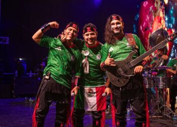 Banda Cuisillos acompañó los festejos por el triunfo de México ante Ecuador en Reforma. | AMEXI/FOTO: IG @cuisillosoficial