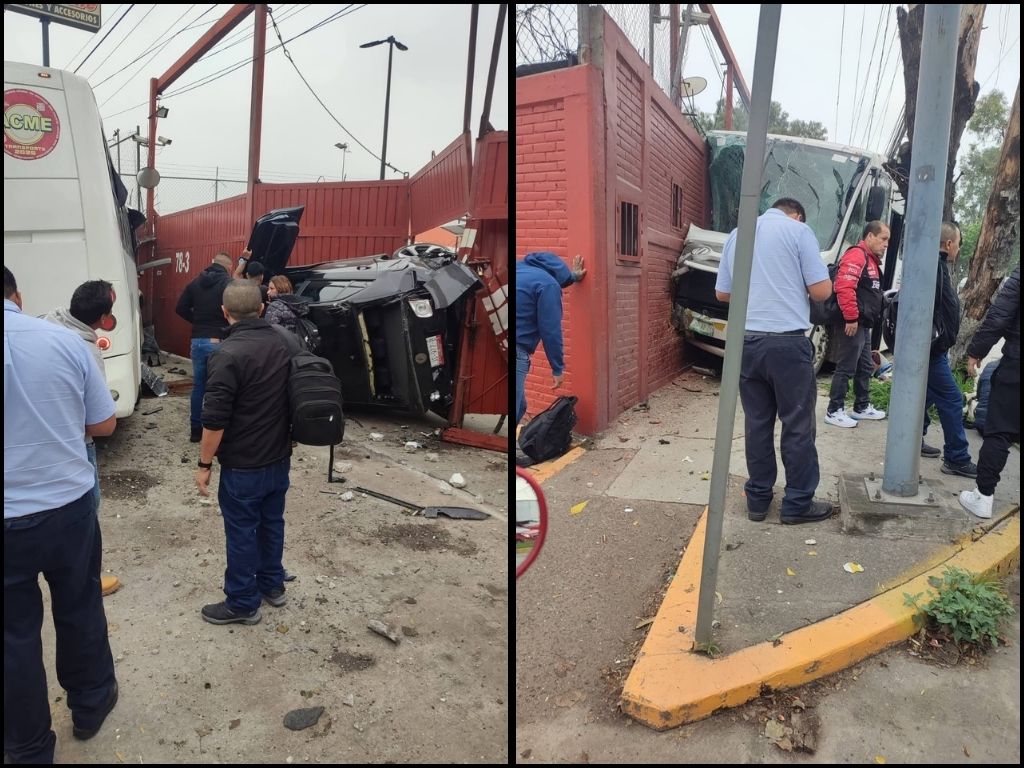 Choque de camión y auto contra empresa en Tultitlán