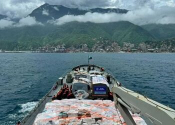 Buques de México con ayuda humanitaria llegan a Venezuela