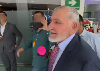 Adán Augusto reaparece, pero nada aclara; ¿estrategia es que en septiembre se vaya? (Opinión)