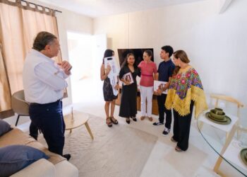 Claudia Sheinbaum y Mara Lezama entregan viviendas para el Bienestar en Cancún. AMEXI Foto Gobierno de Quintana Roo