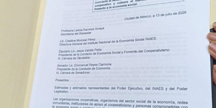 Cooperativas marchan por Reforma; piden audiencia en la Secretaría del Bienestar