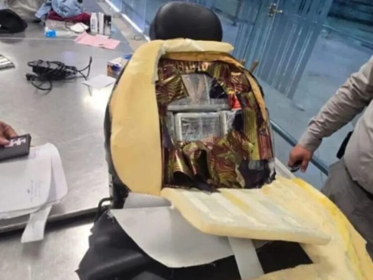 Detectan cocaína en silla de ruedas en el Aeropuerto de Cancún