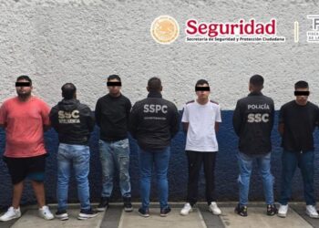 Detienen a cuatro presuntos integrantes de una célula delictiva