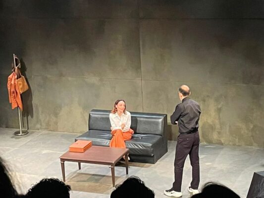 Bruno Bichir y Marimar Vega participan en la presentación de la obra Réquiem junto al equipo creativo durante una conferencia de prensa en el Foro Shakespeare.