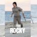 Anthony Ippolito interpreta a Sylvester Stallone en una escena de I Play Rocky, película que retrata los inicios del actor y la creación del icónico boxeador Rocky Balboa.