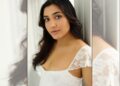 La actriz mexicana Paloma Michelle posa durante una sesión fotográfica previa al estreno de ¡Violencia! en el circuito Off-Broadway de Nueva York, donde protagonizará la obra escrita por la dramaturga Valeria Loera.