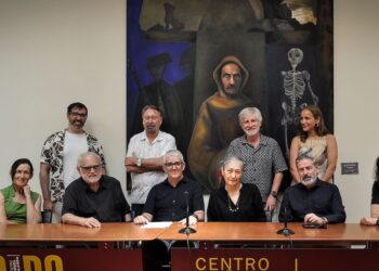 Representantes de la Cineteca Nacional de México y del Festival Internacional de Cine Buñuel-Calanda durante el anuncio del ciclo de cine aragonés que se presentará en la Ciudad de México.