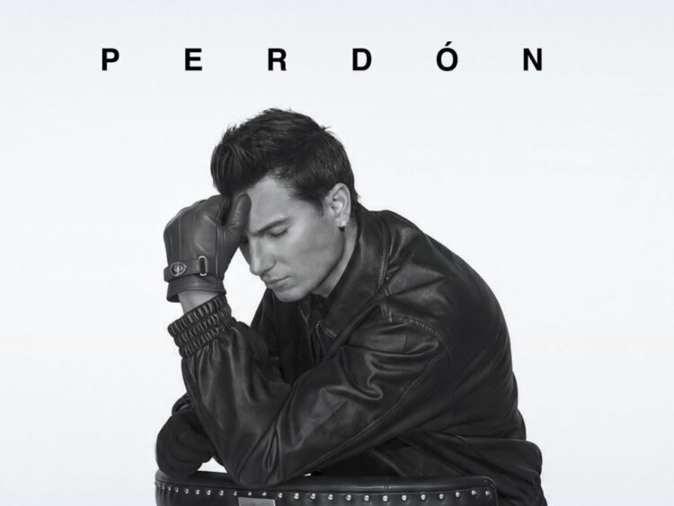 Pipe Bueno interpreta su nuevo sencillo "Perdón" en escenas del videoclip grabado en Barcelona, Alicante, la Costa Brava y Palma de Mallorca.