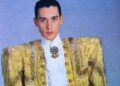 Manuel Arjona Velasco, "Manolo", durante su etapa como integrante de Locomía, agrupación que confirmó su fallecimiento y rindió homenaje a su trayectoria artística.