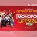 Visitantes participan en MONOPOLY LIFESIZED Touring Edition, una experiencia inmersiva con un tablero gigante que llegará este verano a Perisur, en la Ciudad de México.