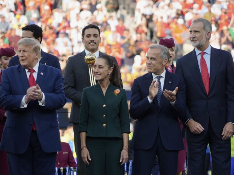 Donald Trump, Claudia Sheinbaum, Mark Carney y el rey Felipe VI de España. AMEXI Foto Claudia Sheinbaum