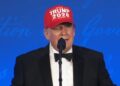 reelección Donald Trump con gorra de Trump 2028. AMEXI foto captura de video RRSS