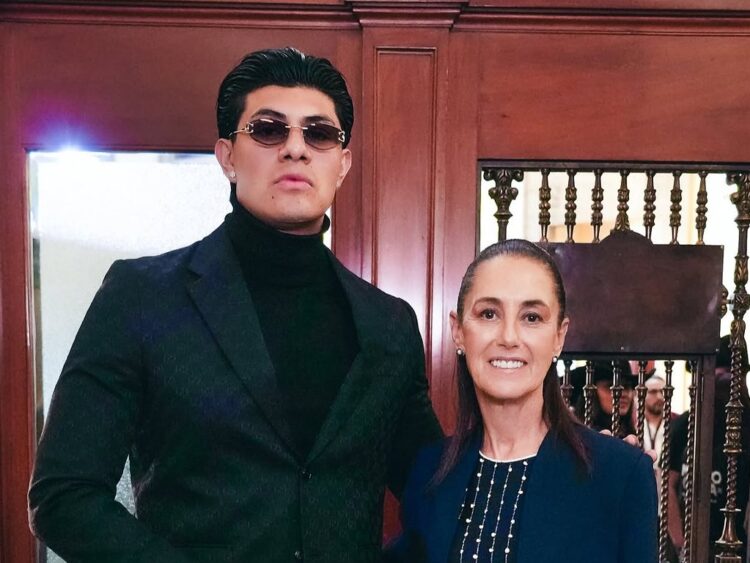 El Bogueto llevó "Mi Barrio" a La Mañanera como embajador de México Canta. | AMEXI/FOTO: IG @elbogueto
