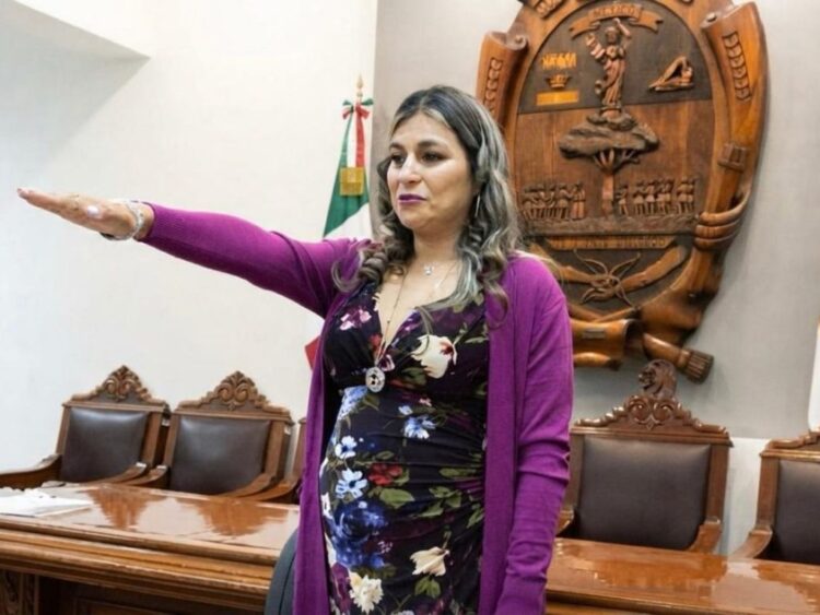 Esperanza Galván Zavala, síndica de Temoac, asume la alcaldía temporalmente. AMEXI Foto Especial