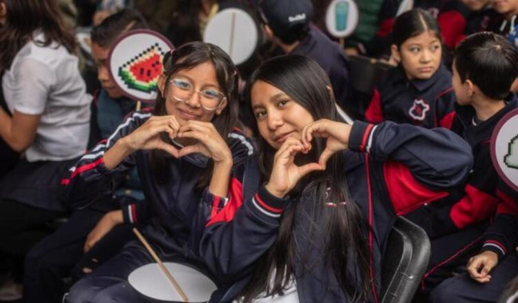 Estrategia «Vive saludable, vive feliz» atendió a 10.8 millones de estudiantes de primaria