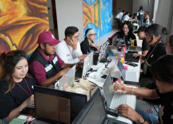 Estudiantes del IPN desarrollan proyectos tecnológicos para Neza