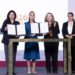 Firma de la iniciativa para homologar en el país la Ley General para Prevenir, Investigar, Sancionar y Reparar el Daño por el Delito de Feminicidio. AMEXI Foto Presidencia